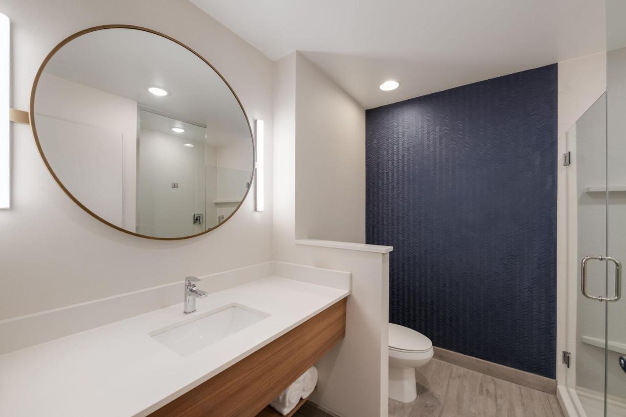 Fairfield By Marriott Inn & Suites Virginia Beach Town Center エクステリア 写真