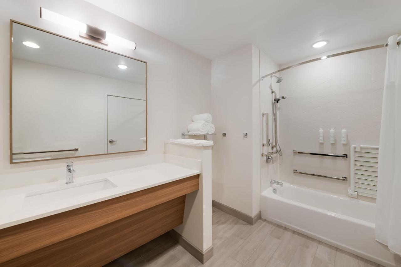 Fairfield By Marriott Inn & Suites Virginia Beach Town Center エクステリア 写真